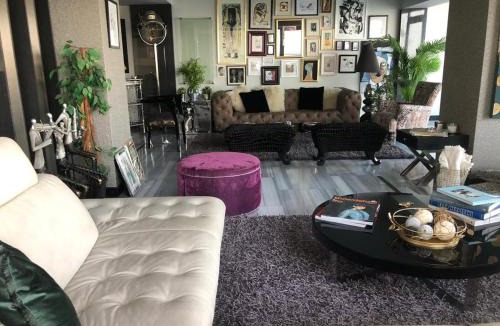 Oula Apartment | شقة بإطلالة بانوراما علي النيل في وسط القاهرة