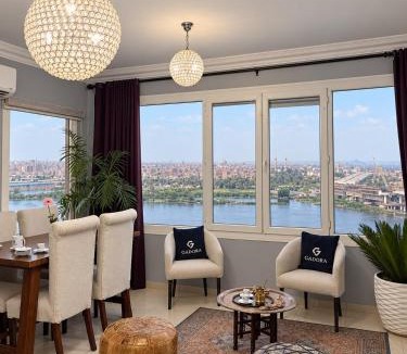 Maadi Apartment | The Traveler's Nile Retreat-Work, Heal & Wake to Pyramids