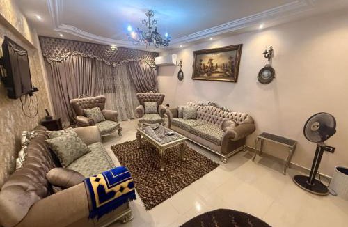 Port Said Apartment | شقة 201 سوبر لوكس بجوار البازارالجديد وعلوش وسوق السمك وسط المدينه
