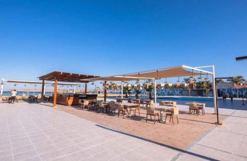 Corniche Road-Dahar Apartment | Red Sea paradise balcony free WiFiC201