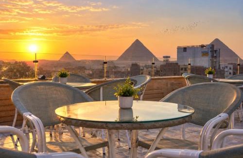 Kafrat al Jabal Hotel | Geneva Pyramids View