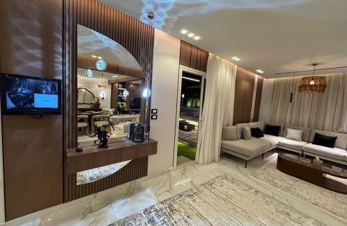 Agouza Apartment | شقه فندقيه فاخره 3 غرف نوم في المهندسين جزيرة العرب Luxury 3-bedroom hotel apartment in Mohandessin,