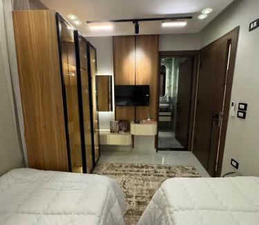 Agouza Apartment | شقه فندقيه فاخره 3 غرف نوم في المهندسين جزيرة العرب Luxury 3-bedroom hotel apartment in Mohandessin,
