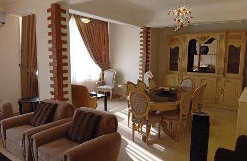 Taqseem Laselky House | Maadi Elegant Getaway - A Quiet Luxury Experience