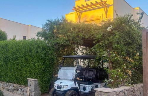 El Gouna Villa | Stylish 4BR LUX Pool Villa Near Marina, Nanny Room