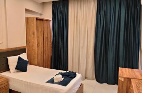 Qasr an-Nil Hotel | Up Town Crown Hotel