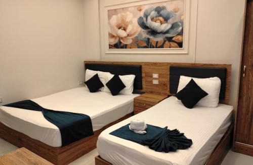 Qasr an-Nil Hotel | Up Town Crown Hotel