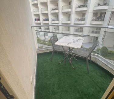 Corniche Road-Dahar Apartment | Studio 2 double beds balcony free WiFiC201