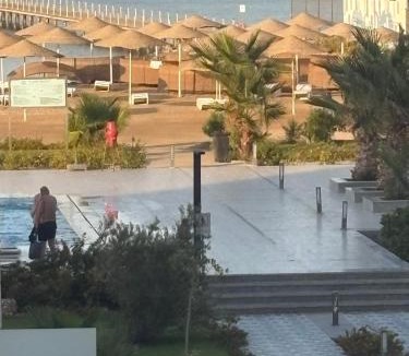 Corniche Road-Dahar Apartment | Studio 2 double beds balcony free WiFiC201