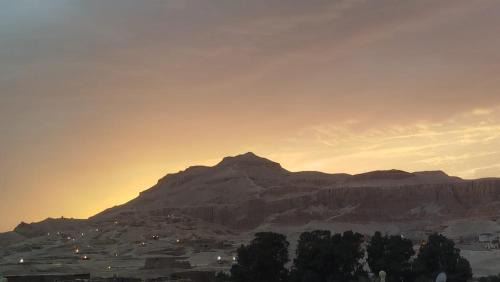 Luxor Apartment | Large apartment and Rooftop Near Hatshepsut Temple