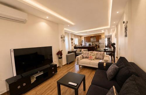 Sidi Abd El-Rahman Villa | Luxury Seaside Villa Direct Pool Access, Private Garden & Rooftop Stella Heights Sidi Abdelrahman فيلا مميزه جدا في الساحل الشمالي ستيلا هايتس سيدي عبدالرحمن