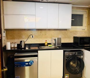 Cairo Apartment | Luxury Nile View Apartment in Hilton Maadi Tower