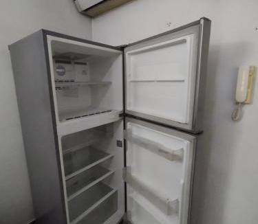 Al-Muntazah Apartment | Seafront 2R1B in 'Palace of Peace' Tower