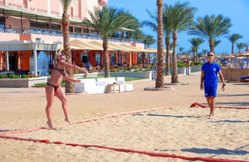 Village Road Resort | Pickalbatros Palace - Aqua Park Hurghada