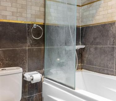 Giza Hotel | Enter Pyramids Inn