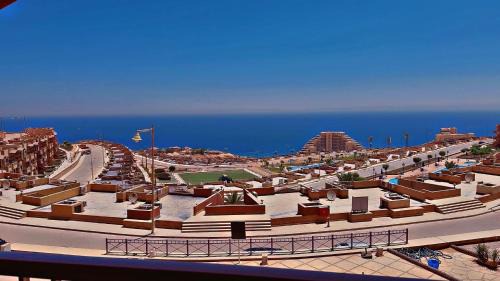 Ras Sudar Ski Chalet | Chalet in Porto Sokhna Hanging Gardens - Fifth Terrace Sea View شاليه في بورتو السخنة - الحدائق المعلقة - المصطبة الخامسة - إطلالة بحر مباشر