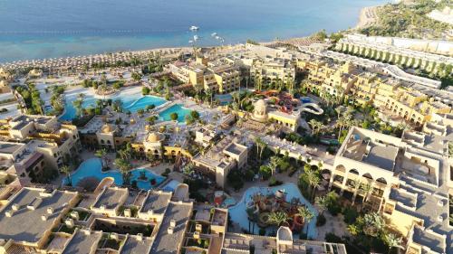 Makadi Bay Resort | Grand Waterworld Makadi - Couples and Families Only