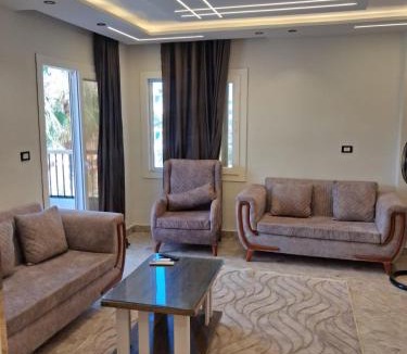 Al-Muntazah Apartment | Zein Luxury Apartment - Maamourah Beach