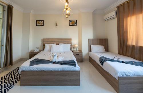 Kafrat al Jabal Apartment | 9 Pyramids & Sphinx View Apartment