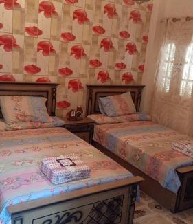 Ad-Dab'ah Ski Chalet | Ghazala Valley Ground floor 3BR 2min walk to beach