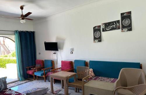 Al-Hammam Ski Chalet | See view Chalet 3 bedrooms Doaa elsmaa north cost stand alone 1 Ac 2 fans for family only