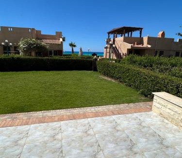 Al-Hammam Ski Chalet | See view Chalet 3 bedrooms Doaa elsmaa north cost stand alone 1 Ac 2 fans for family only