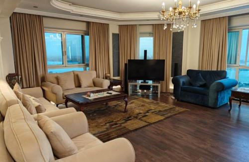 Maadi Apartment | شقه مطلة على النيل القاهرة -Nile View Apartment-Cairo