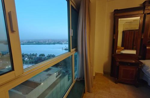 Maadi Apartment | شقه مطلة على النيل القاهرة -Nile View Apartment-Cairo