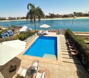 Marina El Alamein Villa | فيلا مارينا 5 في الجزيرة أول صف على البحيره