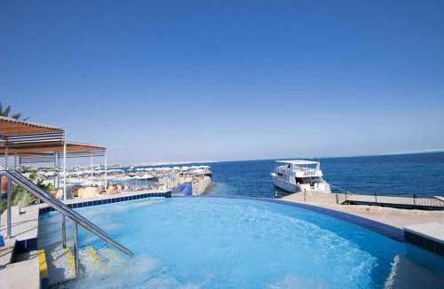 Sakkala Apartment | Sunrise Holidays Crystal Blue Beach