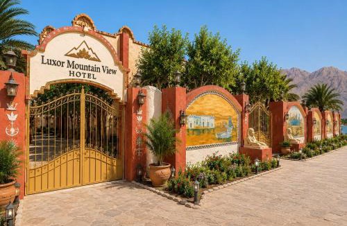 Luxor Hotel | Luxor Mountain View
