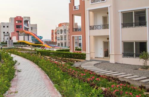 Port Ghalib Apartment | Oyster bey Beach Suites J1-04