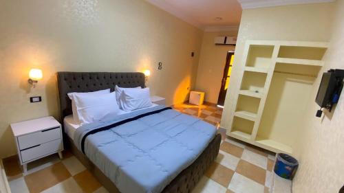 Al Haram Bed & Breakfast | Sunset of Thebes Pyramids View