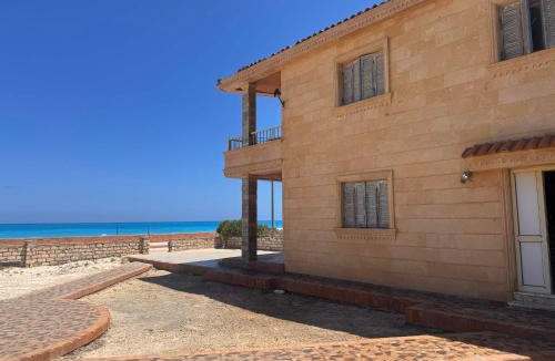 Al-Hammam House | Beachfront Villa Sea View First Row