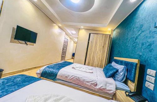 Kafrat al Jabal Hotel | Luxury orientl Pyramids View