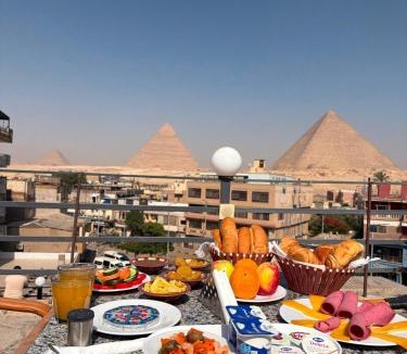Kafrat al Jabal Hotel | Luxury orientl Pyramids View