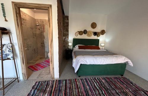 Kafrat al Jabal Bed & Breakfast | Malika Qasr holiday home in horse farm
