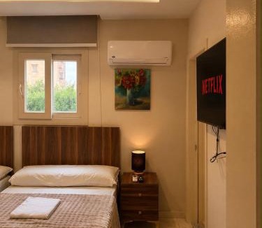 Giza House | Pyramids Green View
