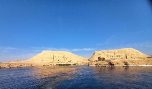 Abu Simbel Apartment | 居心地の良い家