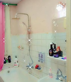 Abdin House | Tahrier square family room private bathroom incairodowntown cairo besaids AUC univ and GREECK CUMPS Cairo Giza