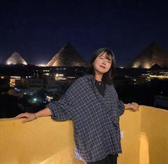 Giza House | LOAY PYRAMIDS VIEW