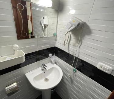 Sheraton Road -Sakkala Apartment | Sherathon studio Pavel