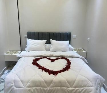 Kafrat al Jabal Hotel | Ronza pyramids inn