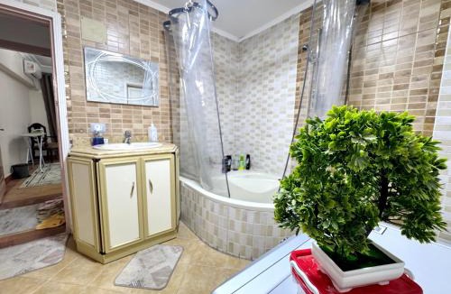 Heliopolis Apartment | Where landsacpe view meets Luxury-10 mins from Cairo international Airport