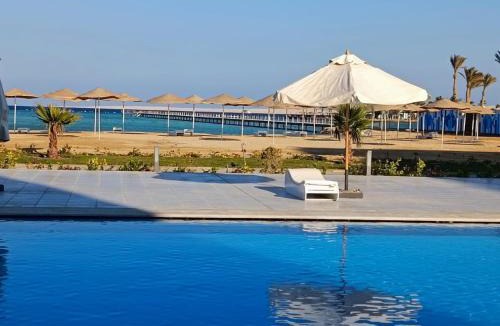 Corniche Road-Dahar Apartment | Scandic Resort Sea View balcony free wi fi