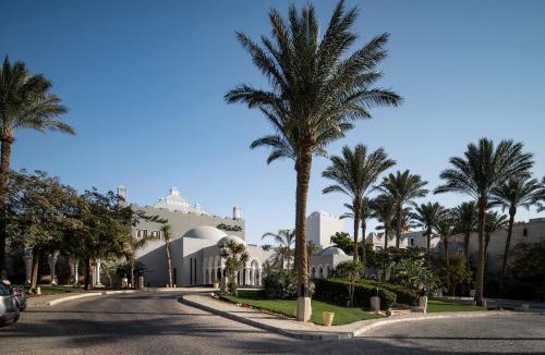 Makadi Bay Resort | Grand Makadi - Couples and Families Only