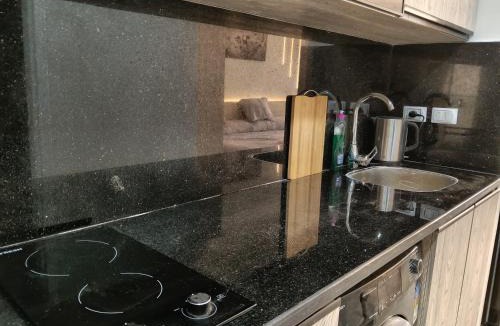 Corniche Road-Dahar Apartment | Scandic Resort Sea View balcony free wi fi