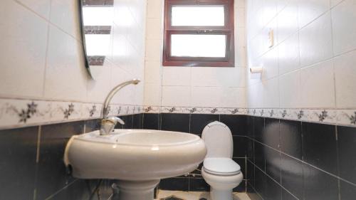 The 5th Settlement Apartment | Garden View Haven , Spacious 3BR , Prime New Cairo