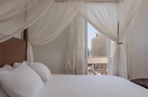 Downtown Cairo Apartment | Downtown Sunny Hideaway Vintage 7 Balconies