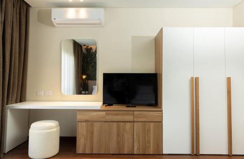 Cairo Apartment | Meraviglia - Stone Residence, 4BDR by Kennah
